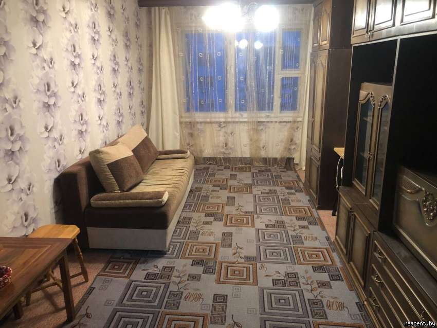 1-комнатная квартира, ул. Якубовского, 44, 650 рублей: фото 1
