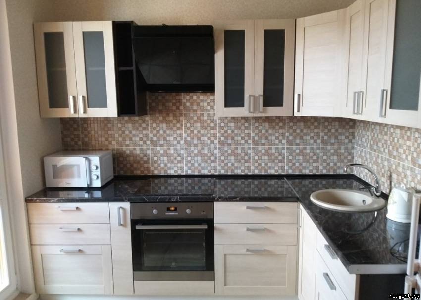 1-комнатная квартира, ул. Скрипникова, 60, 1300 рублей: фото 1