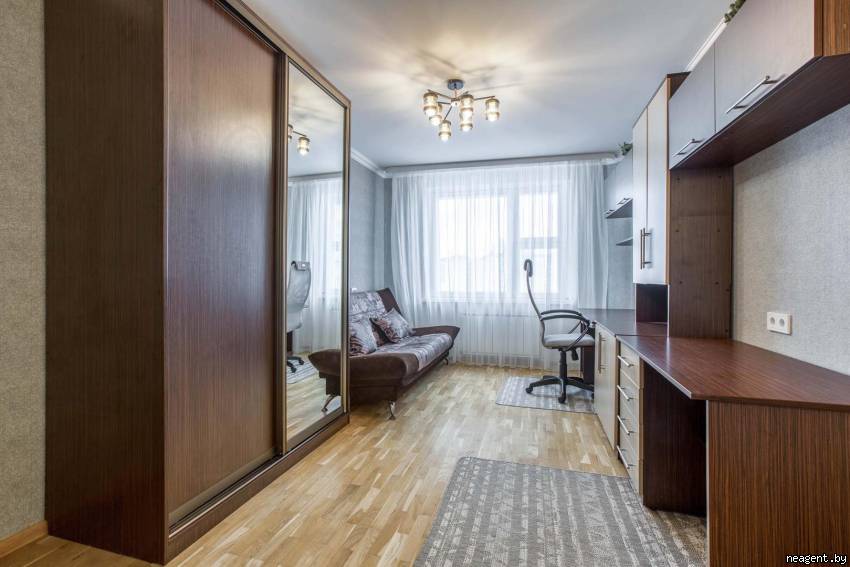 3-комнатная квартира, ул. Рогачевская, 10, 1400 рублей: фото 1