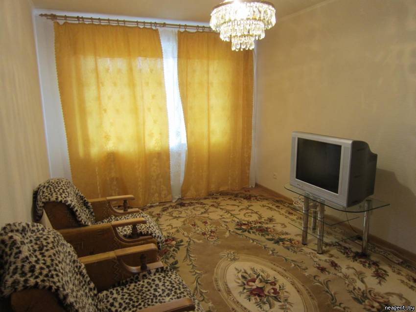 3-комнатная квартира, ул. Гинтовта, 24, 995 рублей: фото 2