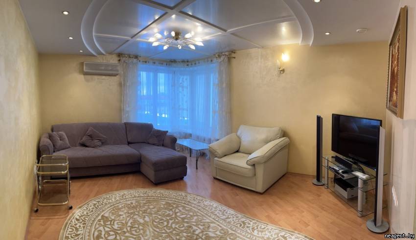 3-комнатная квартира, Азгура, 1б, 2320 рублей: фото 1