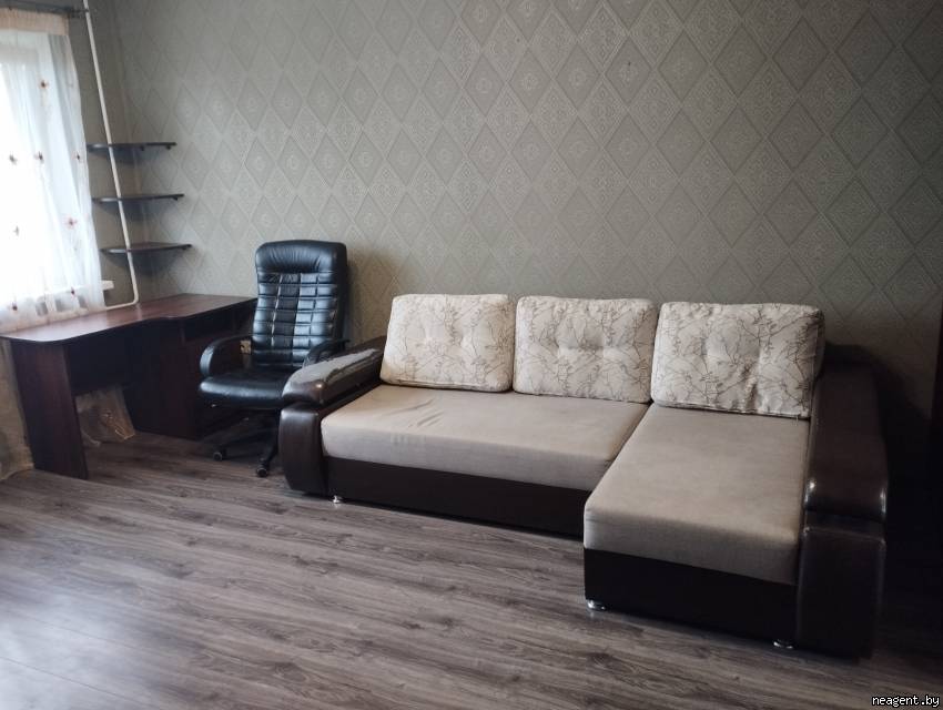 2-комнатная квартира, Бирюзова, 9, 940 рублей: фото 1