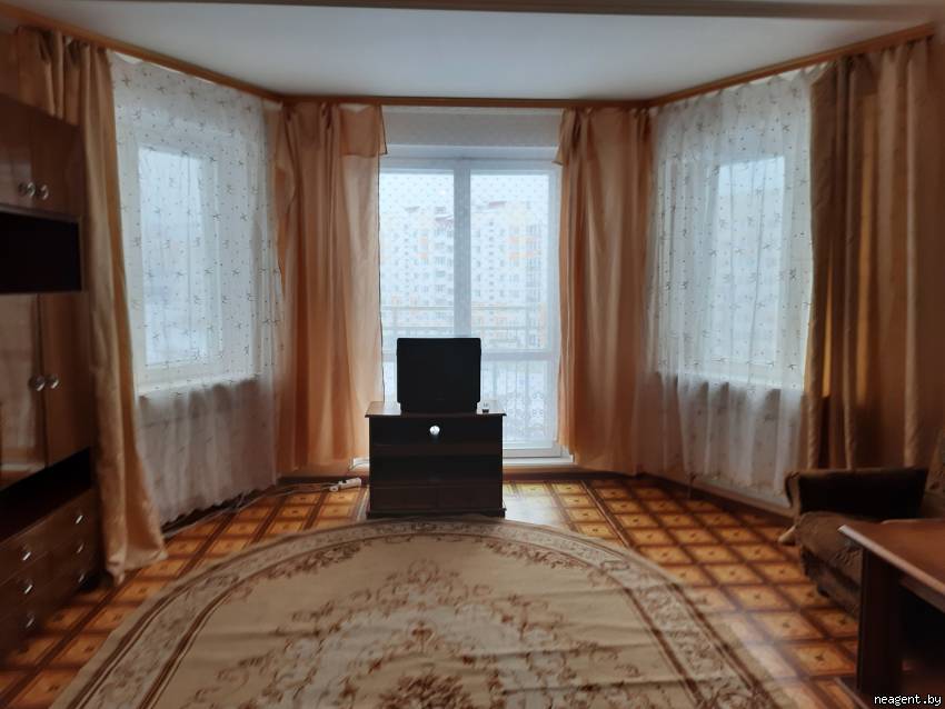 1-комнатная квартира, ул. Алеся Гаруна, 22, 700 рублей: фото 2