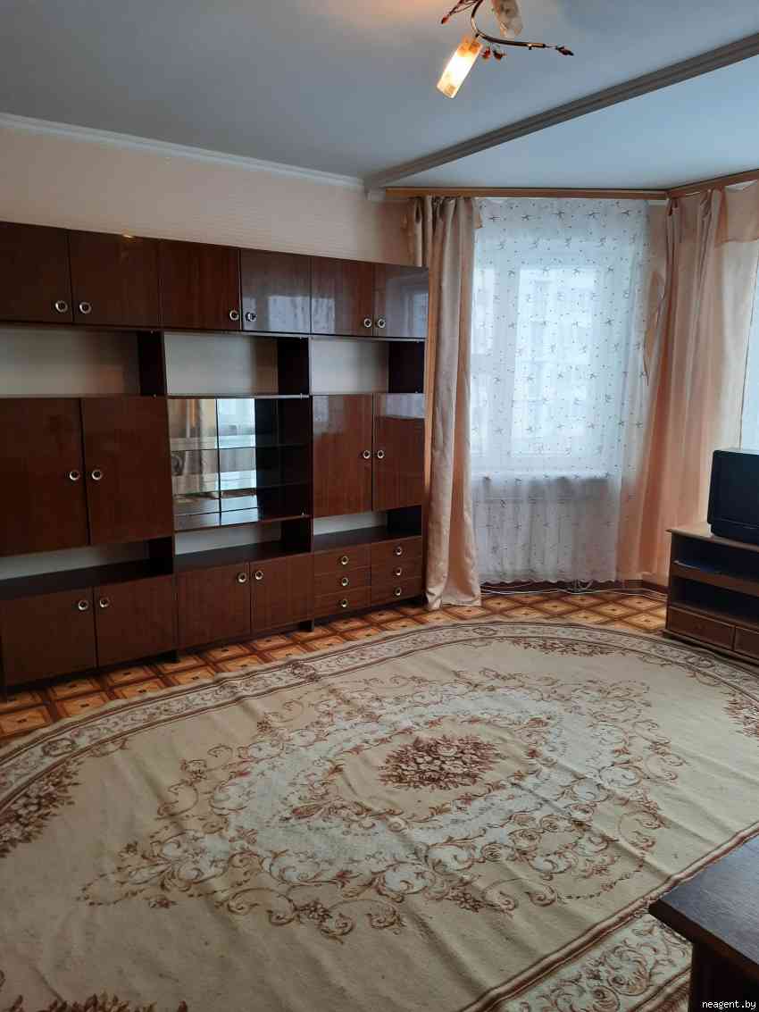 1-комнатная квартира, ул. Алеся Гаруна, 22, 700 рублей: фото 3