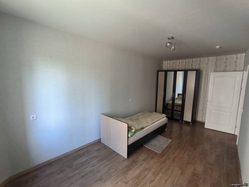 3-комнатная квартира, ул. Грушевская, 90, 1500 рублей: фото 8