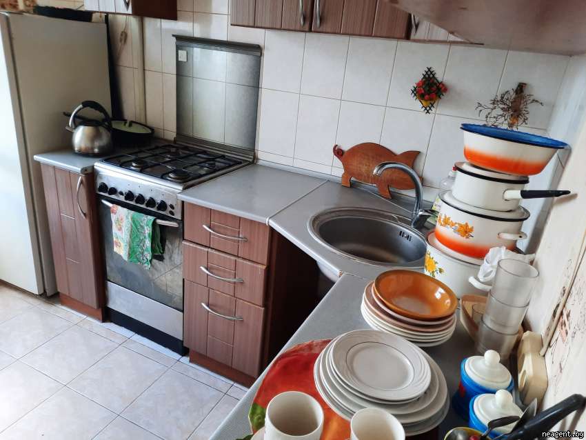 2-комнатная квартира, Независимости просп., 137/1, 18 рублей: фото 1