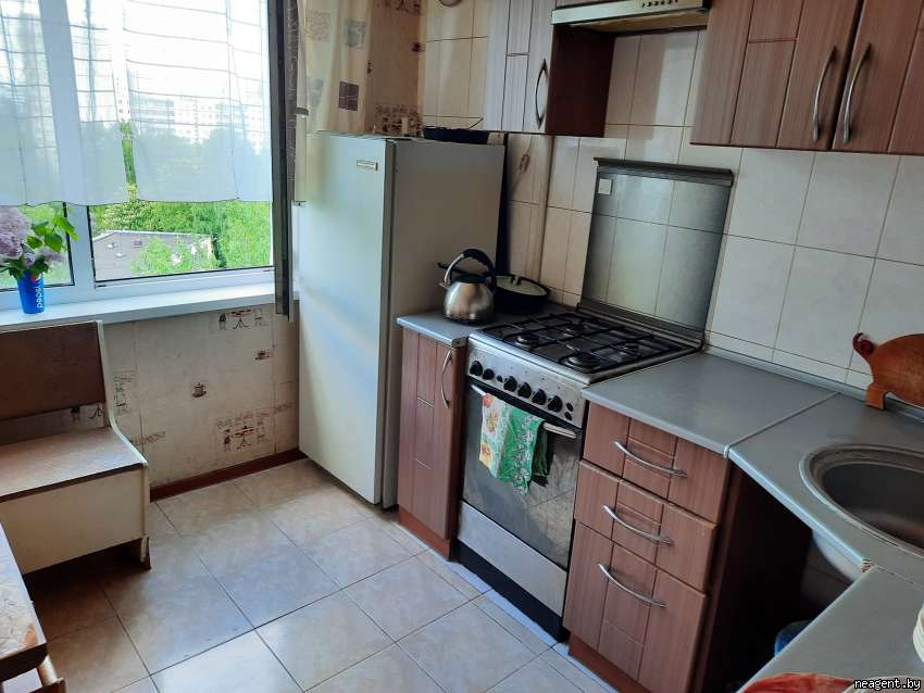2-комнатная квартира, Независимости просп., 137/1, 18 рублей: фото 4