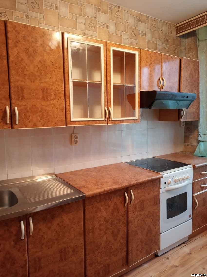 1-комнатная квартира, ул. Есенина, 139, 815 рублей: фото 1