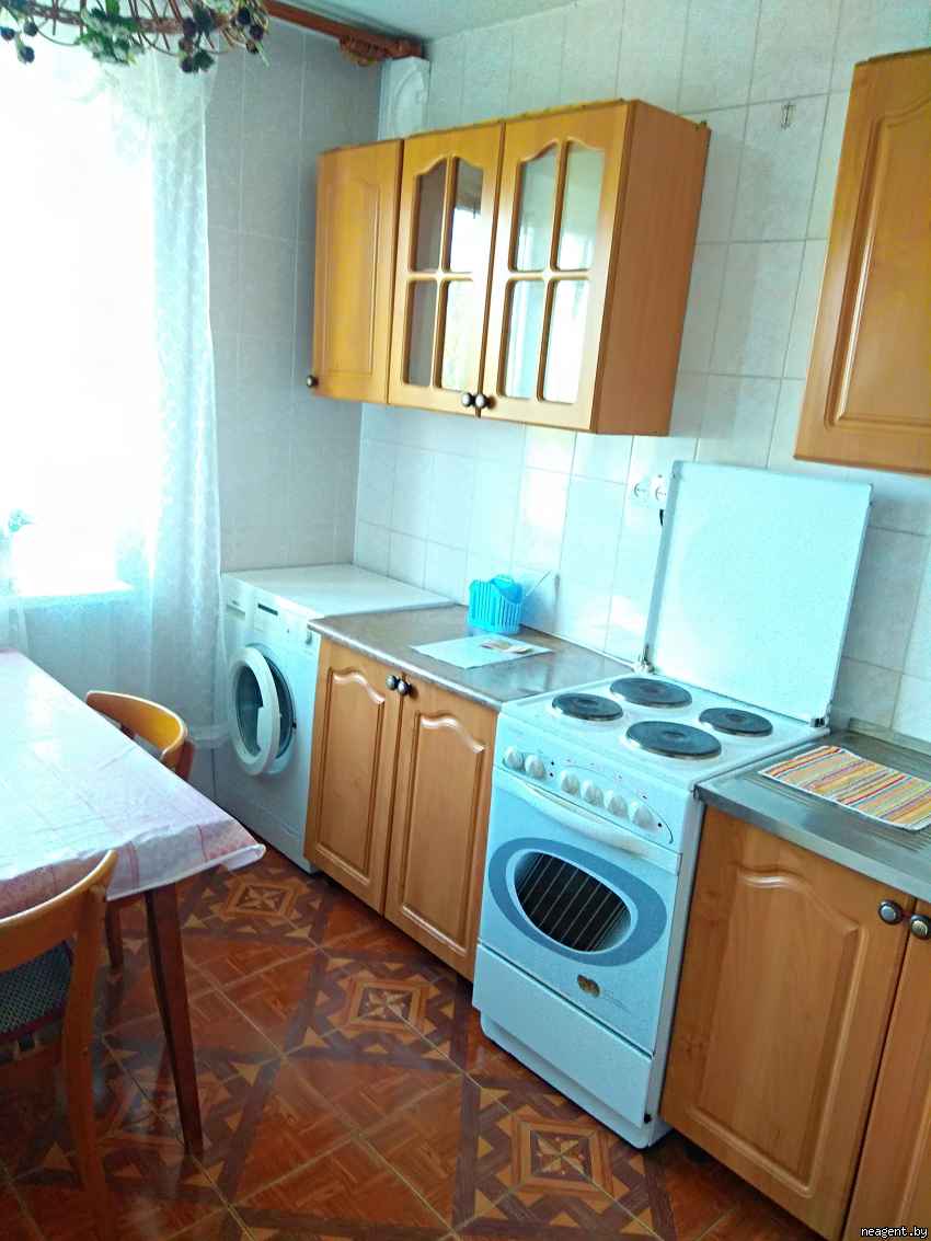 2-комнатная квартира, ул. Лучины, 46, 750 рублей: фото 1
