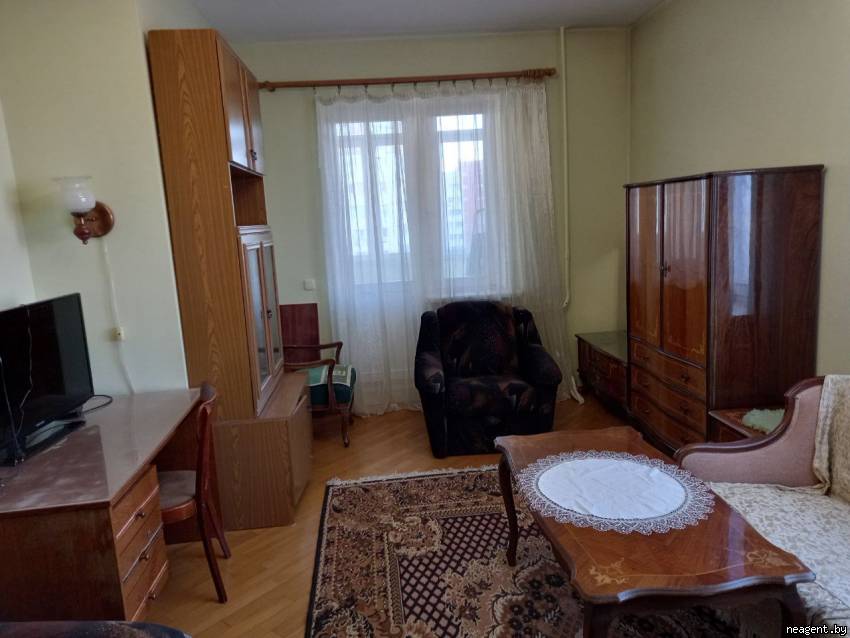 1-комнатная квартира, ул. Притыцкого, 45/1, 700 рублей: фото 1