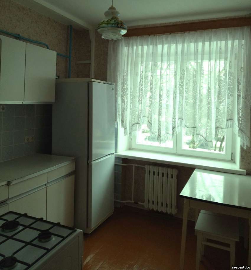 2-комнатная квартира, ул. Ландера, 20, 650 рублей: фото 1