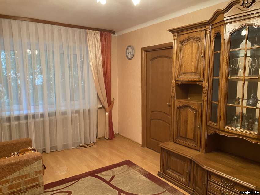 2-комнатная квартира, ул. Якуба Коласа, 8, 956 рублей: фото 2