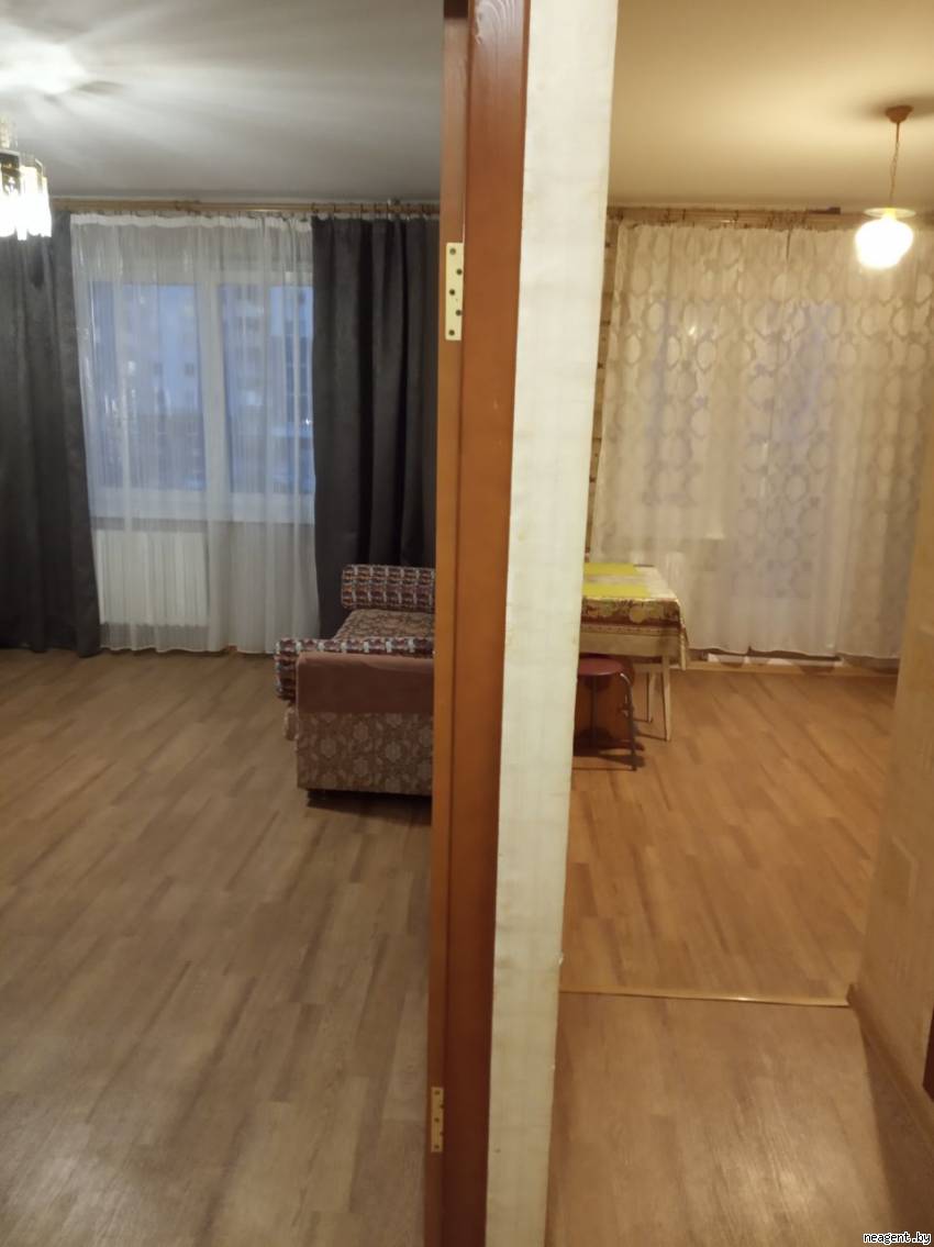 1-комнатная квартира,  ген. Ивановского, 387 рублей: фото 3