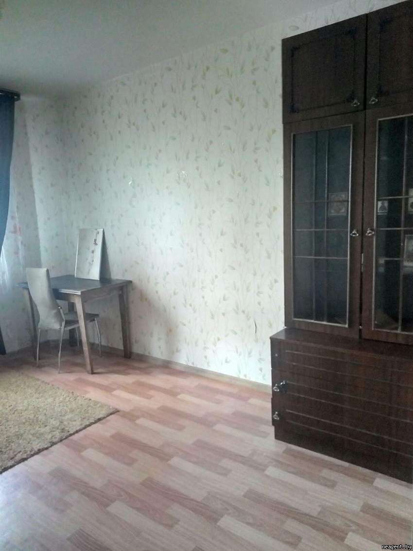 Комната,  Налибокская, 250 рублей: фото 1