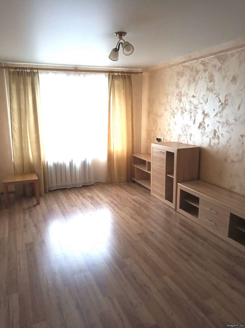 1-комнатная квартира, ул. Воронянского, 64, 805 рублей: фото 1