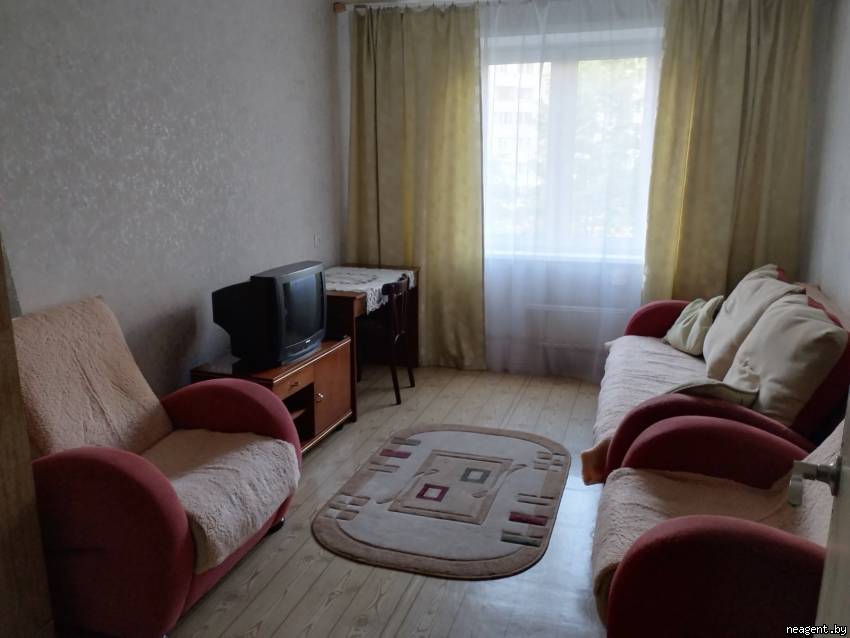 Комната, Громова, 46, 300 рублей: фото 1