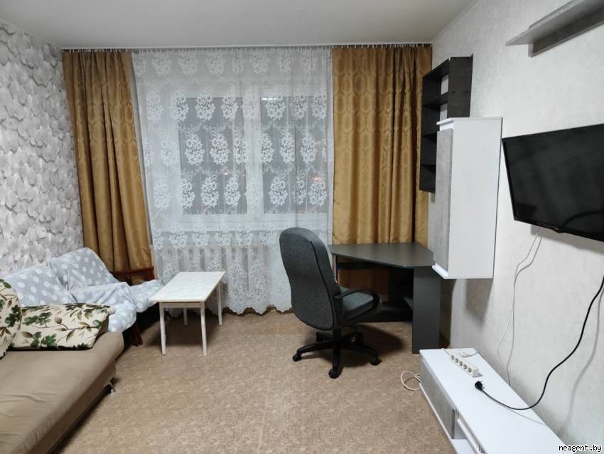 1-комнатная квартира, ул. Рафиева, 109, 669 рублей: фото 1