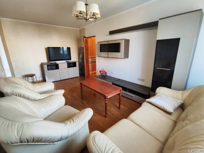 2-комнатная квартира, Одинцова, 37, 970 рублей: фото 1