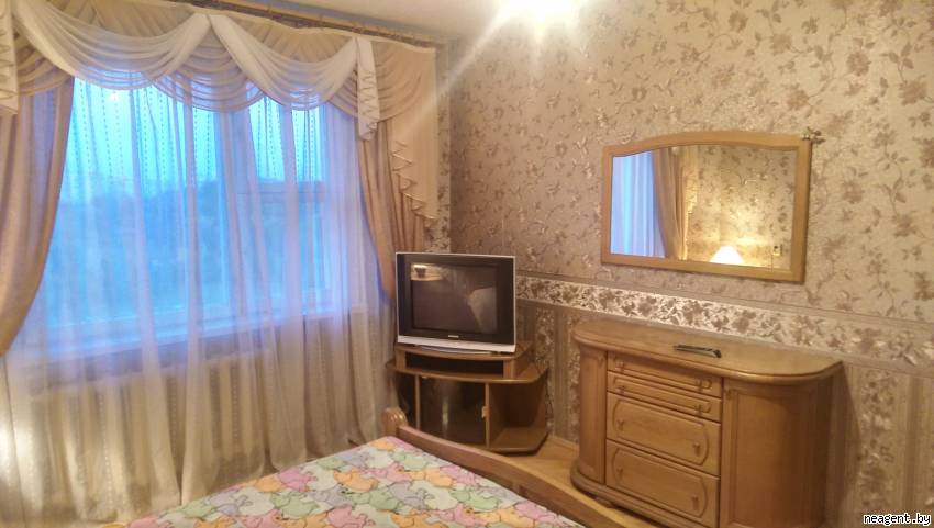 Комната, ул. Есенина, 83, 330 рублей: фото 1