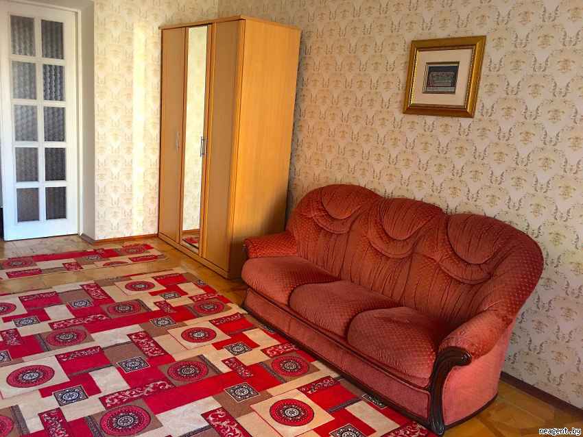 2-комнатная квартира, Независимости просп., 48, 1190 рублей: фото 1