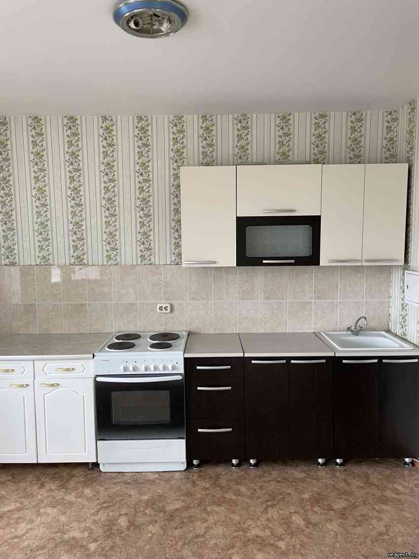 1-комнатная квартира, ул. Связистов, 11, 757 рублей: фото 1