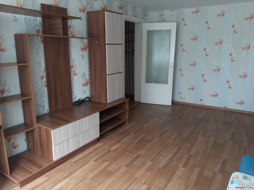 2-комнатная квартира, ул. Асаналиева, 66, 913 рублей: фото 1