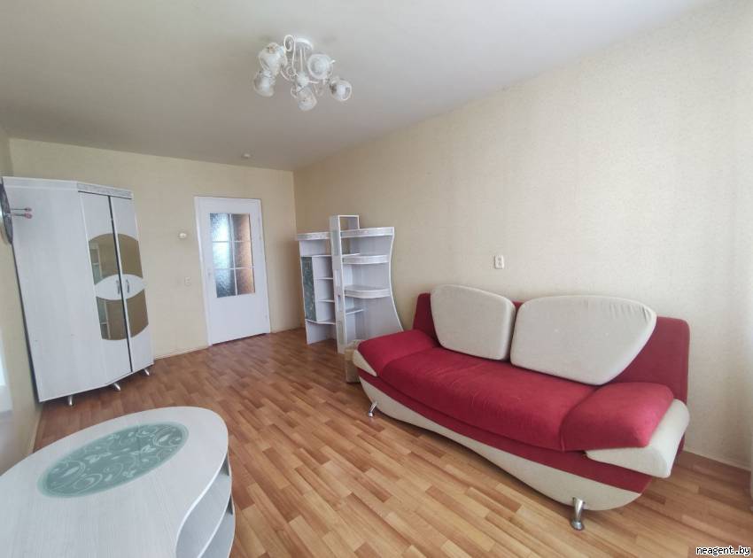 3-комнатная квартира, ул. Алеся Гаруна, 25, 1500 рублей: фото 8