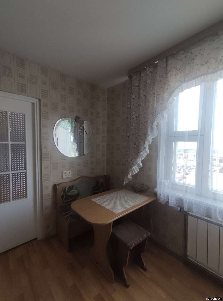 3-комнатная квартира, ул. Алеся Гаруна, 25, 1500 рублей: фото 11