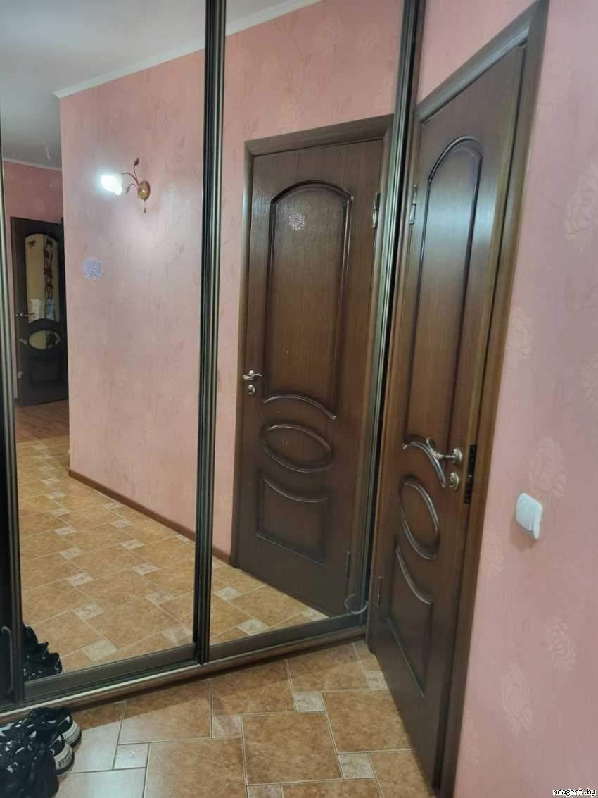 2-комнатная квартира, ул. Алеся Гаруна, 20, 1112 рублей: фото 1