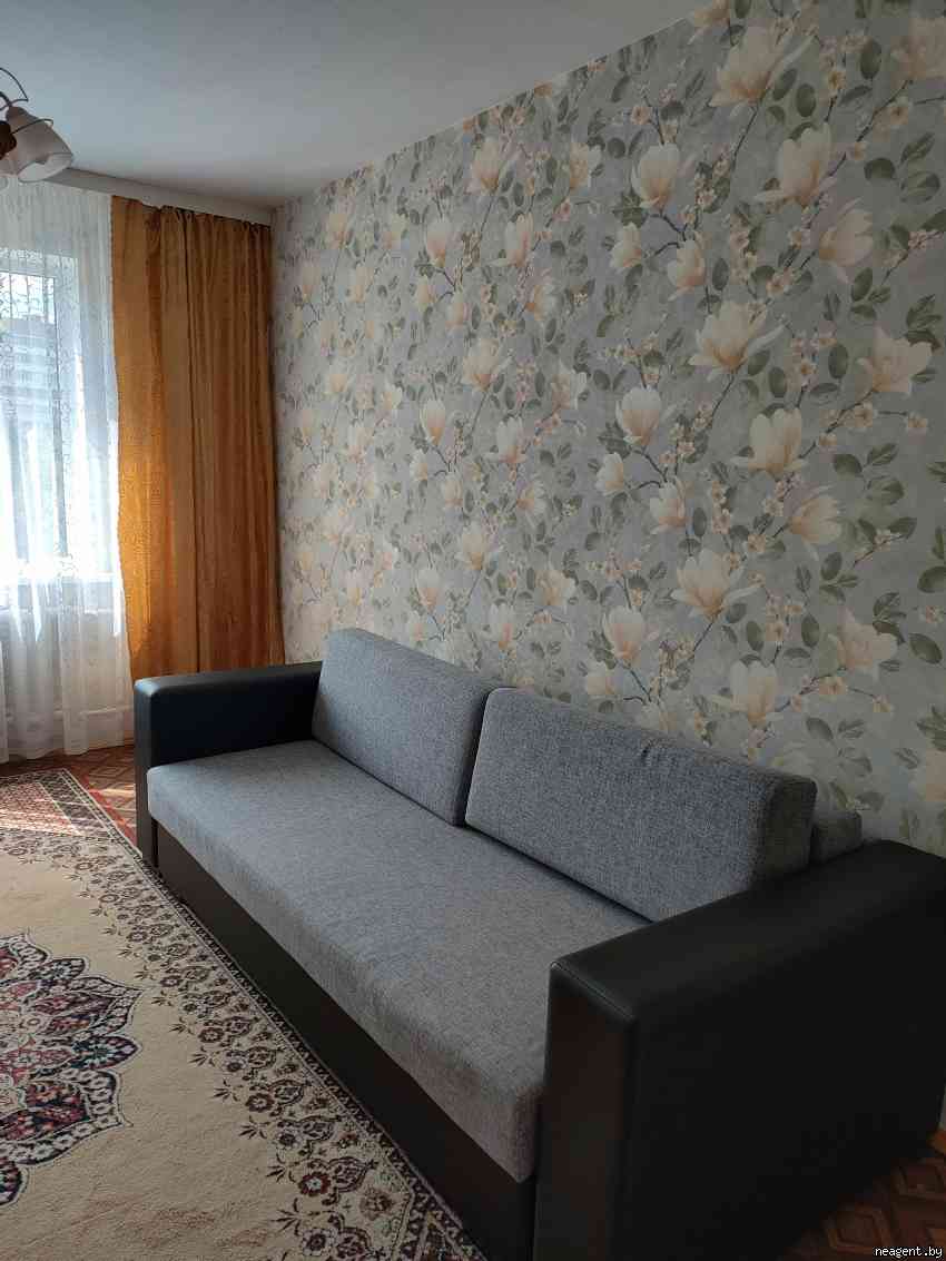 2-комнатная квартира, ул. Лучины, 48, 280 рублей: фото 1