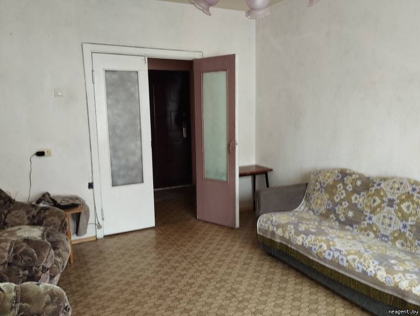2-комнатная квартира, ул. Есенина, 73, 856 рублей: фото 3