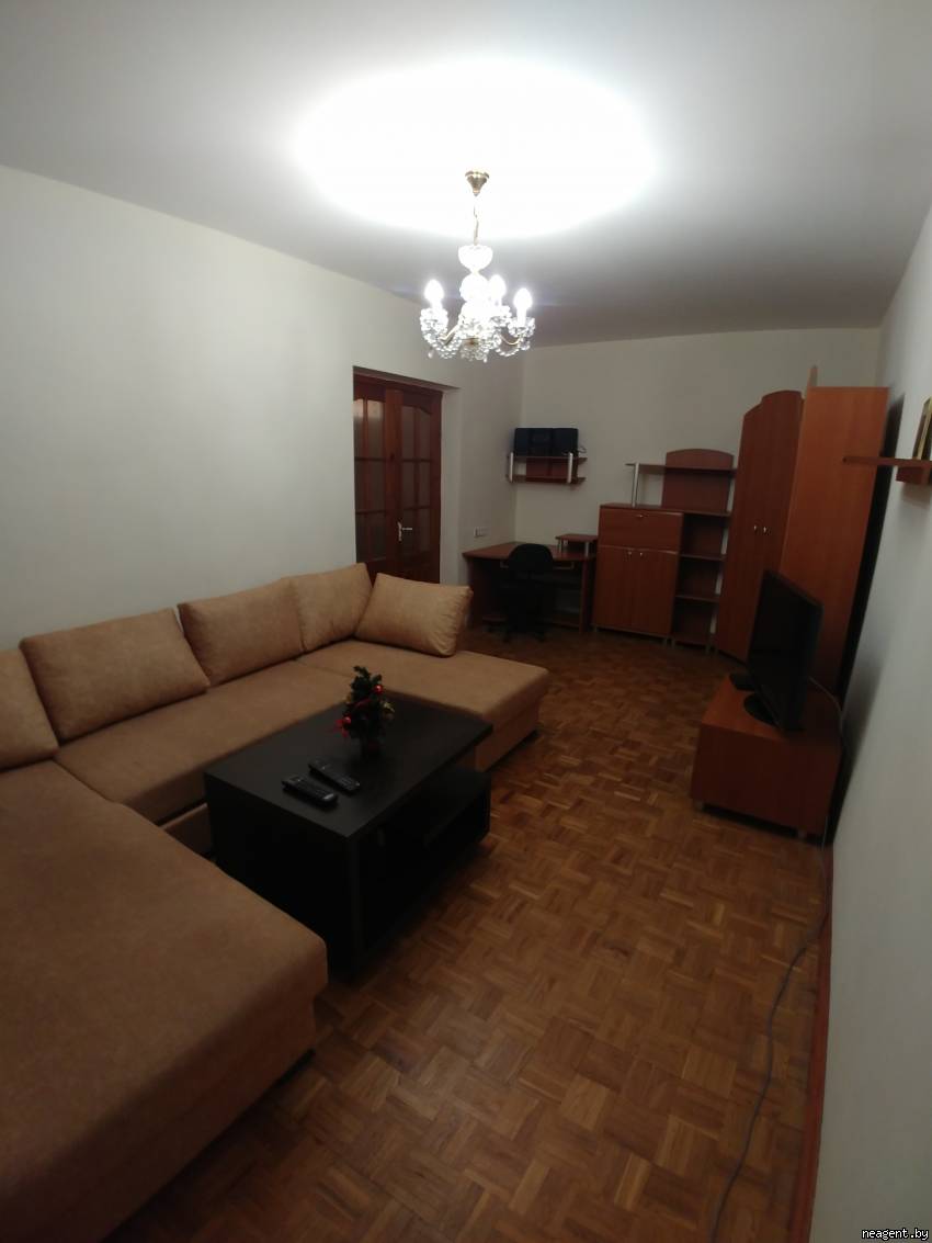 2-комнатная квартира, ул. Старовиленская, 133, 1037 рублей: фото 1