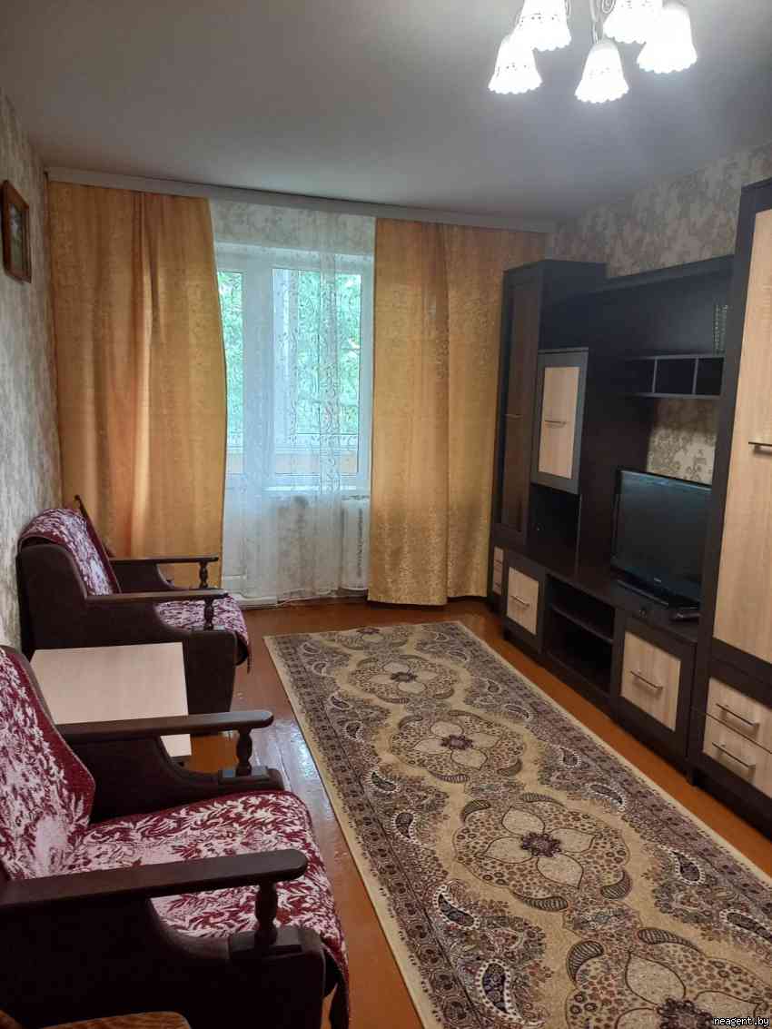 2-комнатная квартира, проспект Пушкина, 49, 900 рублей: фото 1