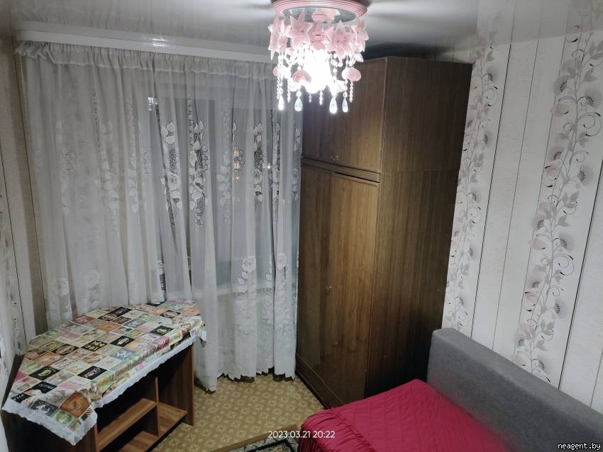 Комната, ул. Ротмистрова, 48, 300 рублей: фото 1