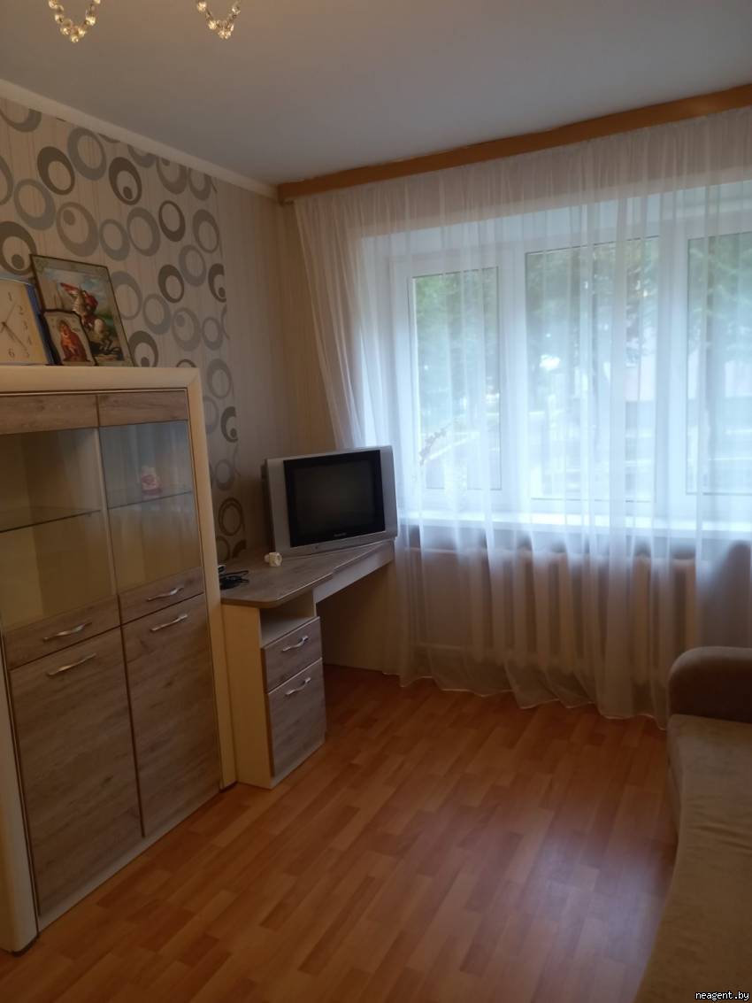 2-комнатная квартира, ул. Тарханова, 9, 1100 рублей: фото 3