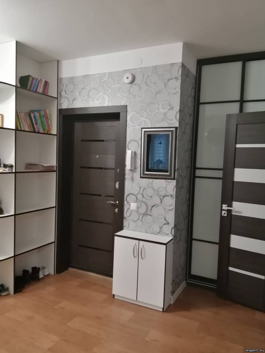 1-комнатная квартира, ул. Сурикова, 3а, 945 рублей: фото 1