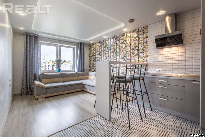 2-комнатная квартира, Майская, 2, 933 рублей: фото 1