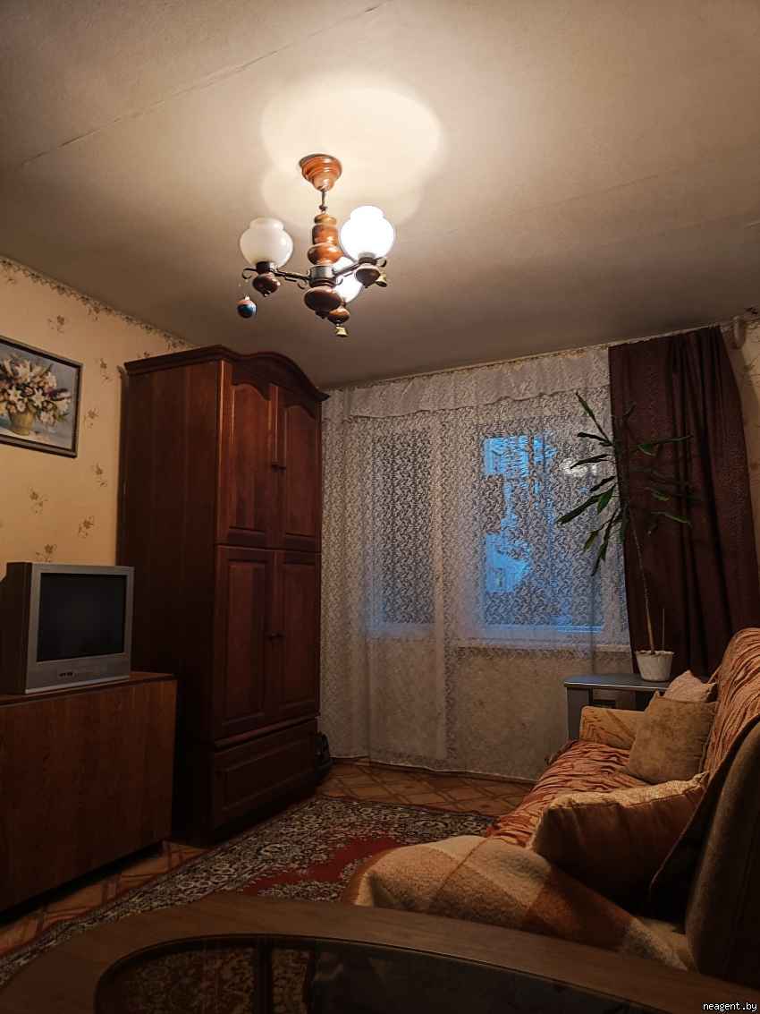 1-комнатная квартира, Любимова просп., 46/1, 215 рублей: фото 1