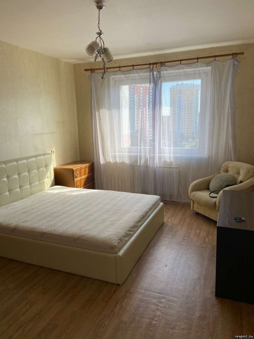 3-комнатная квартира, ул. Связистов, 7, 980 рублей: фото 1