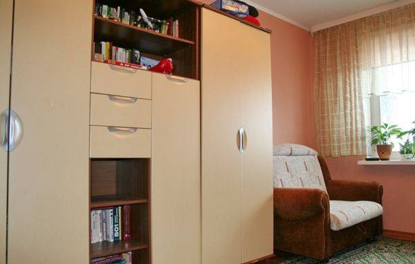 3-комнатная квартира, ул. Алибегова, 18, 96 рублей: фото 2