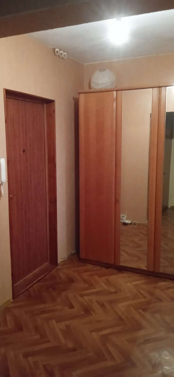 1-комнатная квартира, ул. Космонавтов, 43, 650 рублей: фото 3