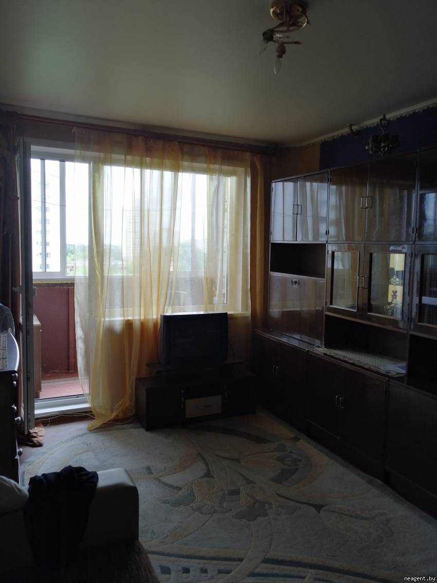 1-комнатная квартира, ул. Мирошниченко, 47, 700 рублей: фото 1