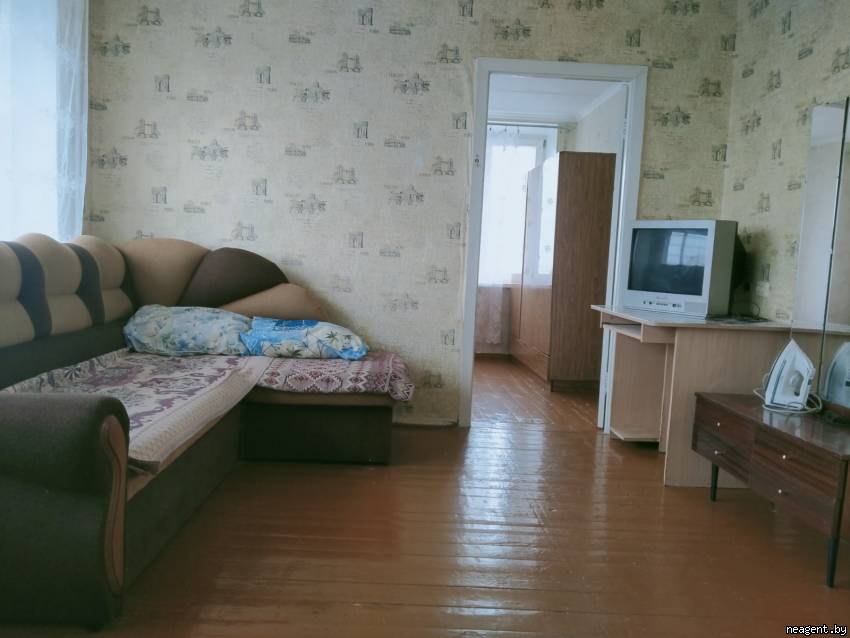 2-комнатная квартира, ул. Притыцкого, 8, 911 рублей: фото 1