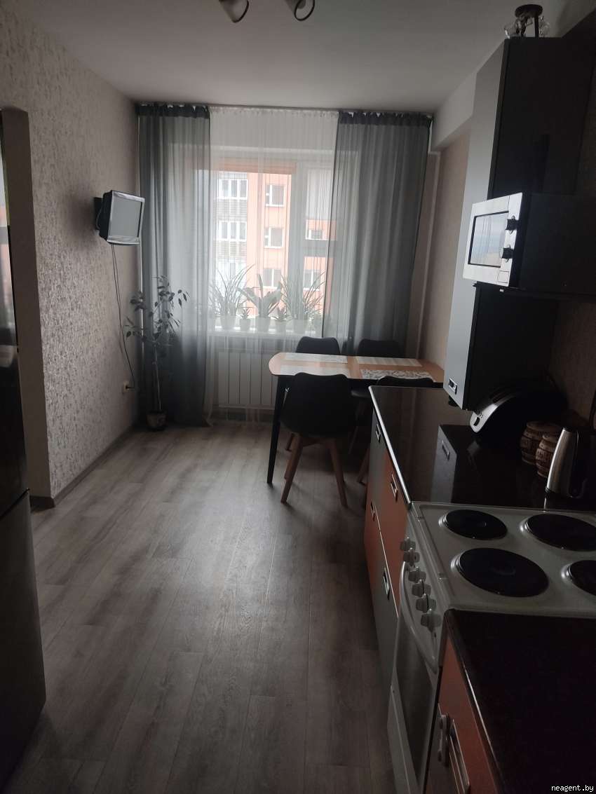 3-комнатная квартира, ул. Юрия Семеняко, 26, 1300 рублей: фото 8