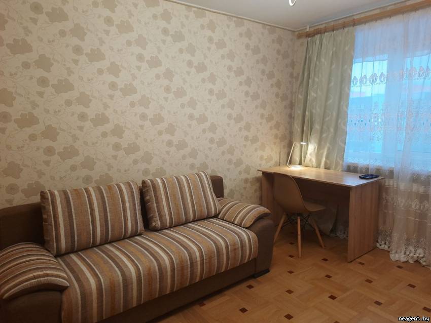1-комнатная квартира, ул. Веры Хоружей, 21, 1300 рублей: фото 1