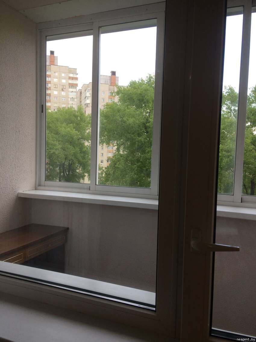 2-комнатная квартира, ул. Плеханова, 52/1, 750 рублей: фото 1