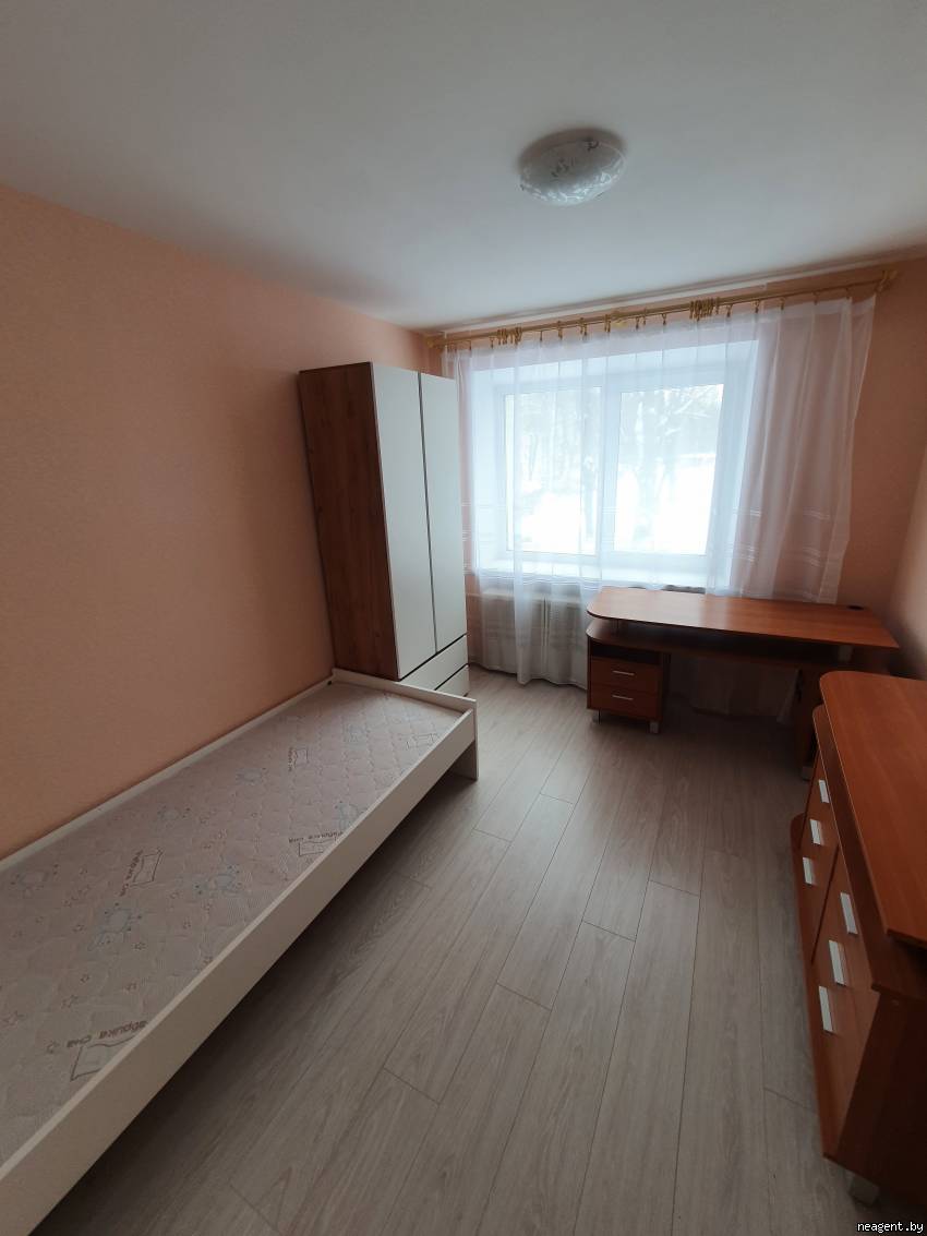 3-комнатная квартира, ул. Якуба Коласа, 59/2, 1240 рублей: фото 3