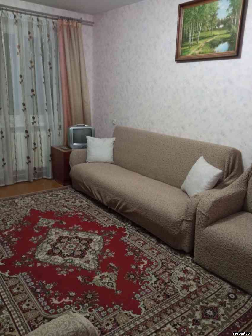 2-комнатная квартира, ул. Ангарская, 20/2, 756 рублей: фото 1