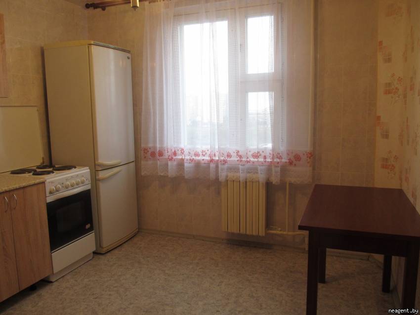 1-комнатная квартира, ул. Янковского, 4, 750 рублей: фото 1