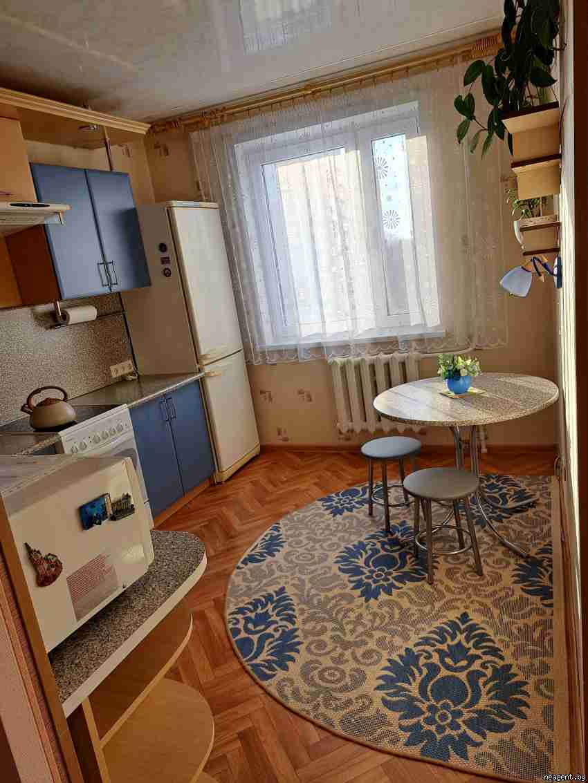 2-комнатная квартира, ул. Корженевского, 33/2, 1031 рублей: фото 1
